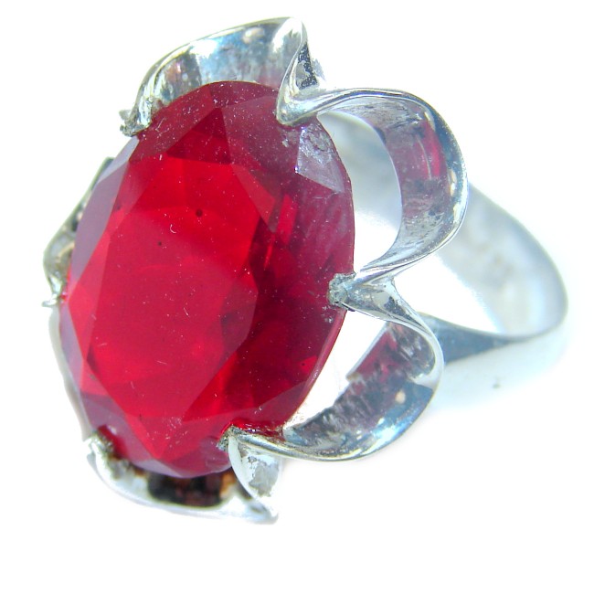 Red Quartz .925 Sterling Silver brilliantly handcrafted ring s. 7 1/2