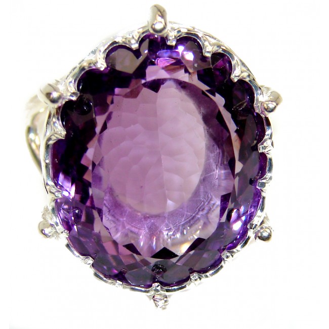 Purple Beauty 18.5 carat authentic Amethyst .925 Sterling Silver Ring size 9
