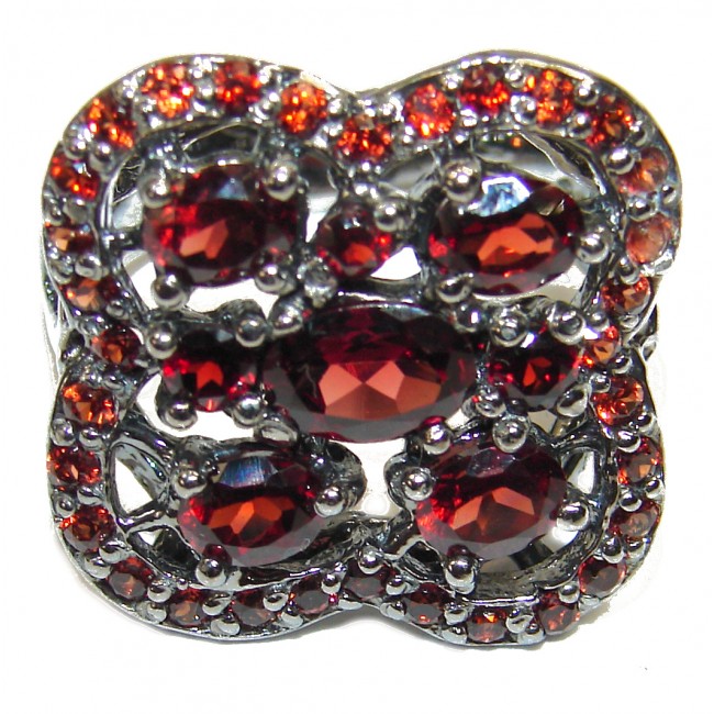Real Beauty 10.5 carat Garnet black rhodium over .925 Sterling Silver Ring size 8