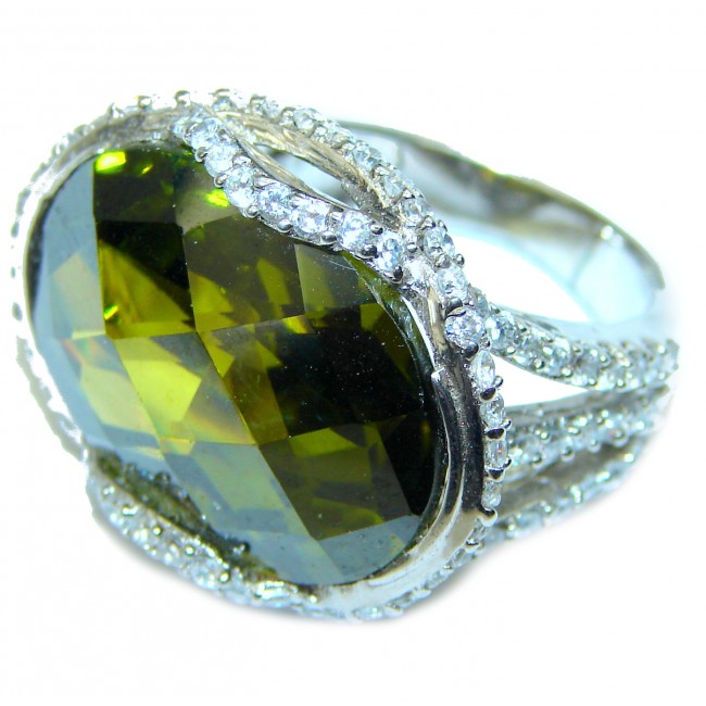 Large Best quality Green Topaz .925 Sterling Silver handcrafted Ring Size 7