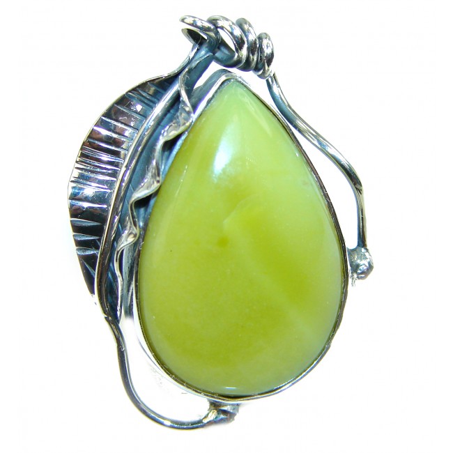 Natural Beauty Green Peruvian Opal .925 Sterling Silver ring s. 9 adjustable