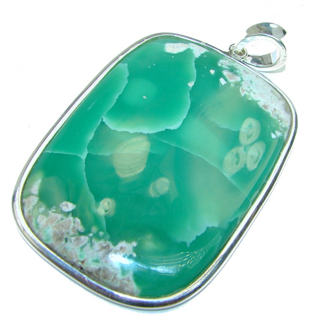 42.5 grams Great Beauty Chrysoprase .925 Sterling Silver handcrafted Pendant