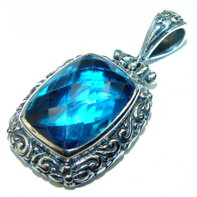 21.5 carat London Blue Topaz .925 Sterling Silver handmade Pendant