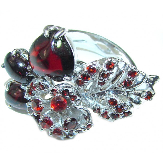 Vintage Style Red Beauty Garnet .925 Sterling Silver handmade Cocktail Ring s. 7 3/4