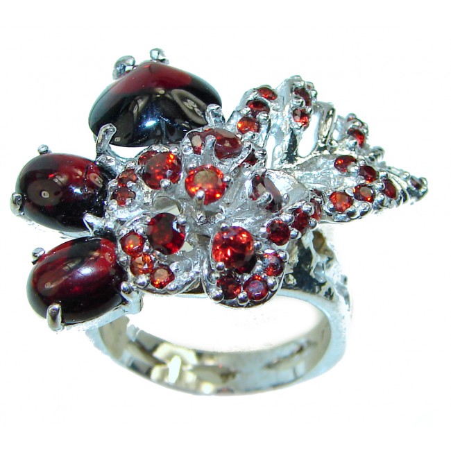 Vintage Style Red Beauty Garnet .925 Sterling Silver handmade Cocktail Ring s. 7 3/4