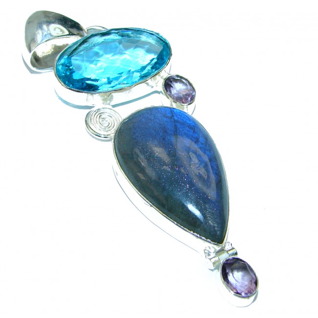 Excellent Labradorite .925 Sterling Silver handcrafted Pendant