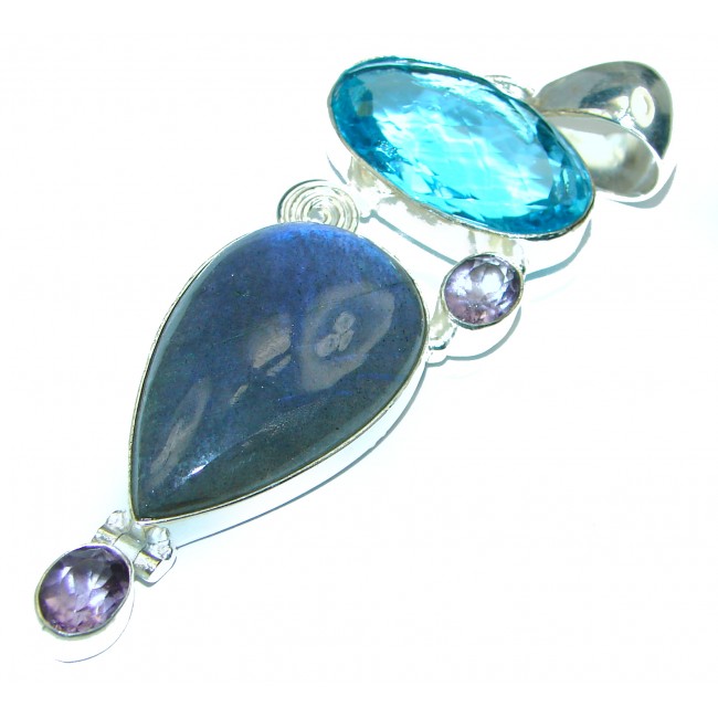 Excellent Labradorite .925 Sterling Silver handcrafted Pendant