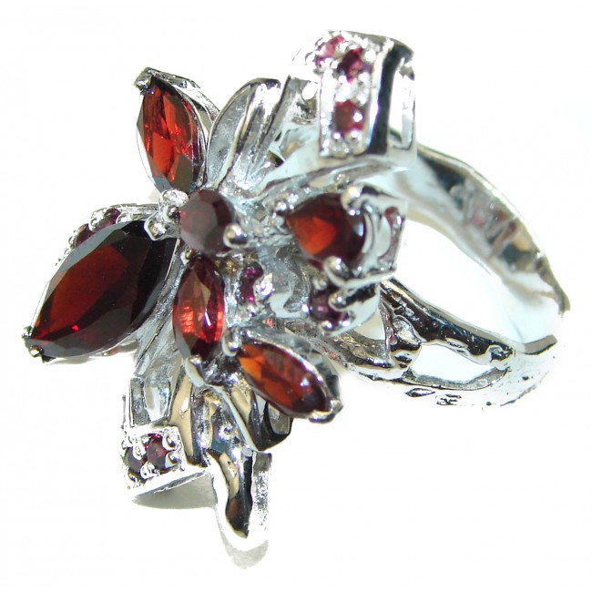 Fabulous design authentic Garnet .925 Sterling Silver Ring size 8