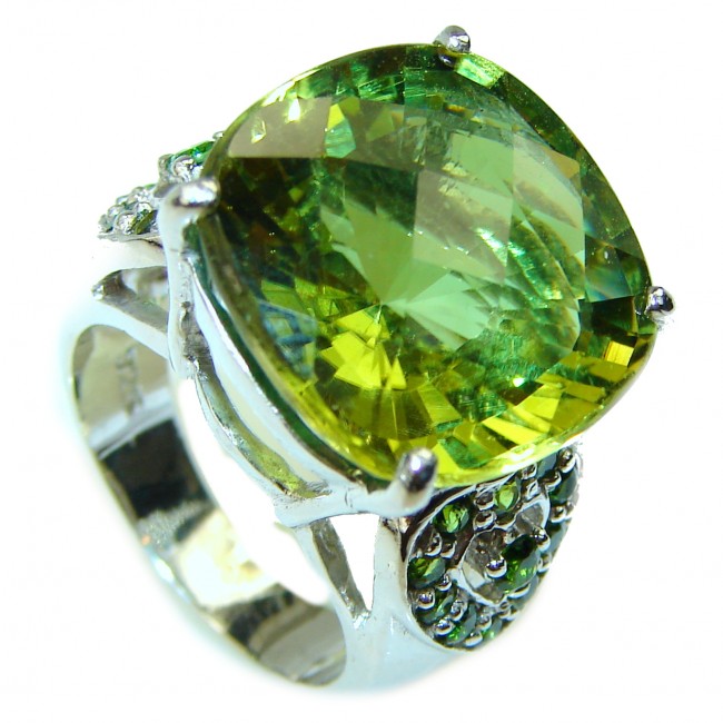 Earth Treasure Authentic Green Tpaz .925 Sterling Silver handcrafted ring size 5 1/2