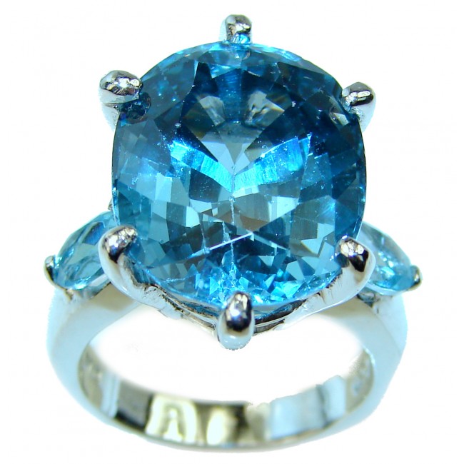 22.8 carat Large Swiss Blue Topaz .925 Sterling Silver handmade Ring size 6 3/4