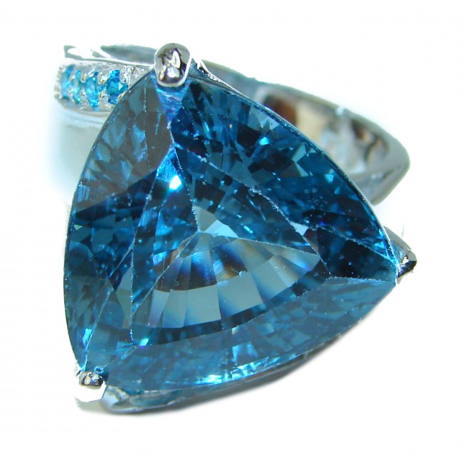 18.8 carat Large Swiss Blue Topaz .925 Sterling Silver handmade Ring size 7
