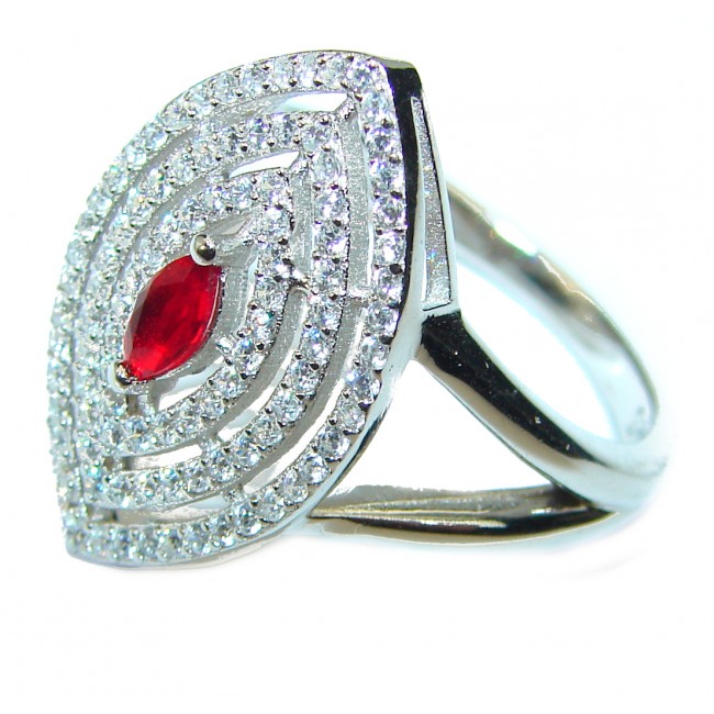 Red Beauty authentic Garnet .925 Sterling Silver Ring size 7 3/4