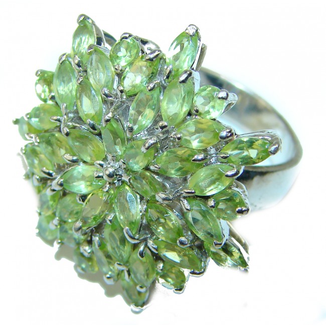 Mountain Forest autehntic Peridot .925 Sterling Silver Ring size 7 3/4