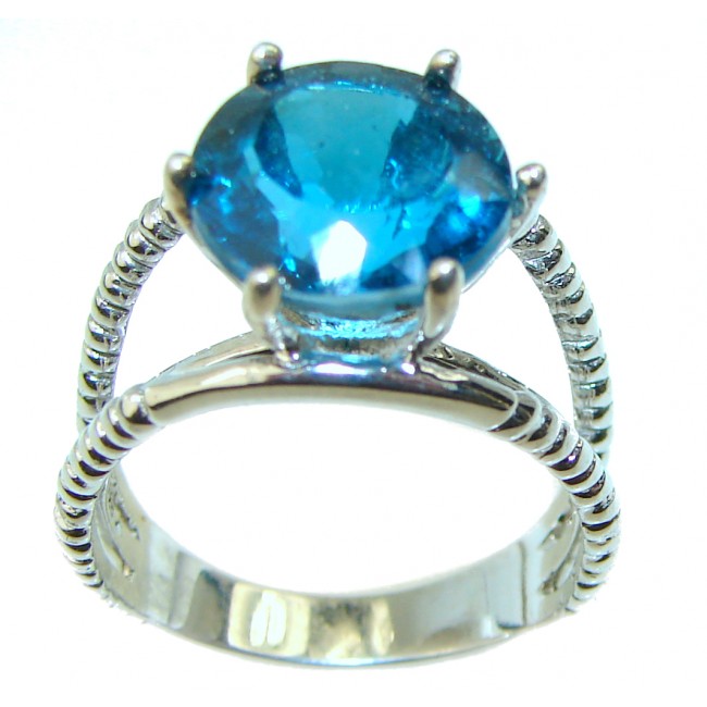 Magic Perfection London Blue Topaz .925 Sterling Silver Ring size 8 1/4