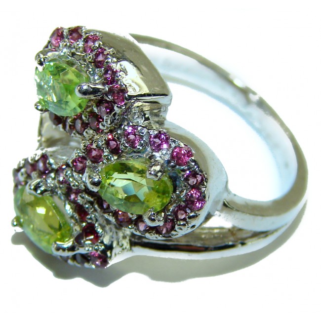 Authentic Peridot .925 Sterling Silver Ring size 8 1/2