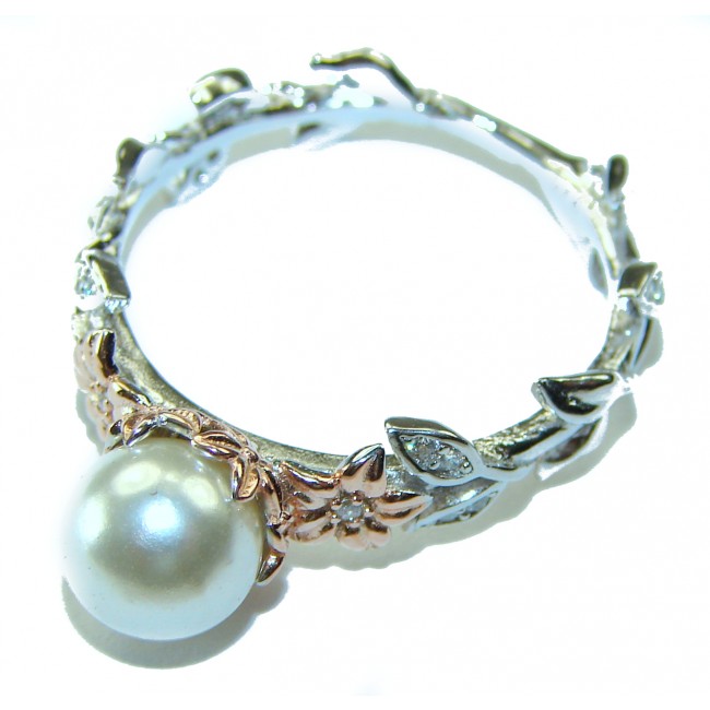 Pearl .925 Sterling Silver brilliantly handcrafted ring s. 9