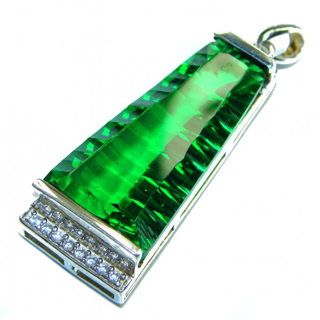 Superior quality 15.2 carat Fresh Green Helenite .925 Sterling Silver Pendant