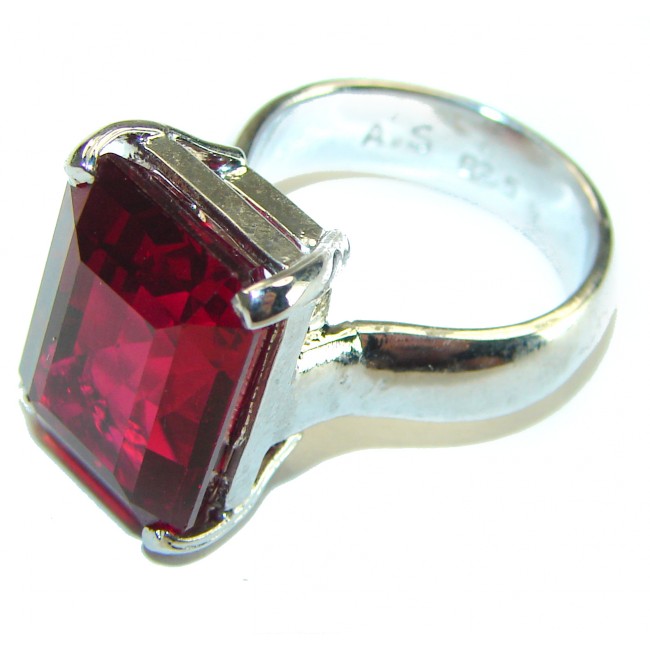 Carmen Lucia 22.5 carat Red Topaz .925 Silver handcrafted Cocktail Ring s. 6