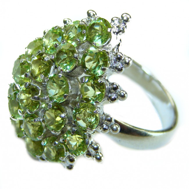 Incredible Beauty authentic Peridot .925 Sterling Silver Perfectly handcrafted Ring s. 7 3/4