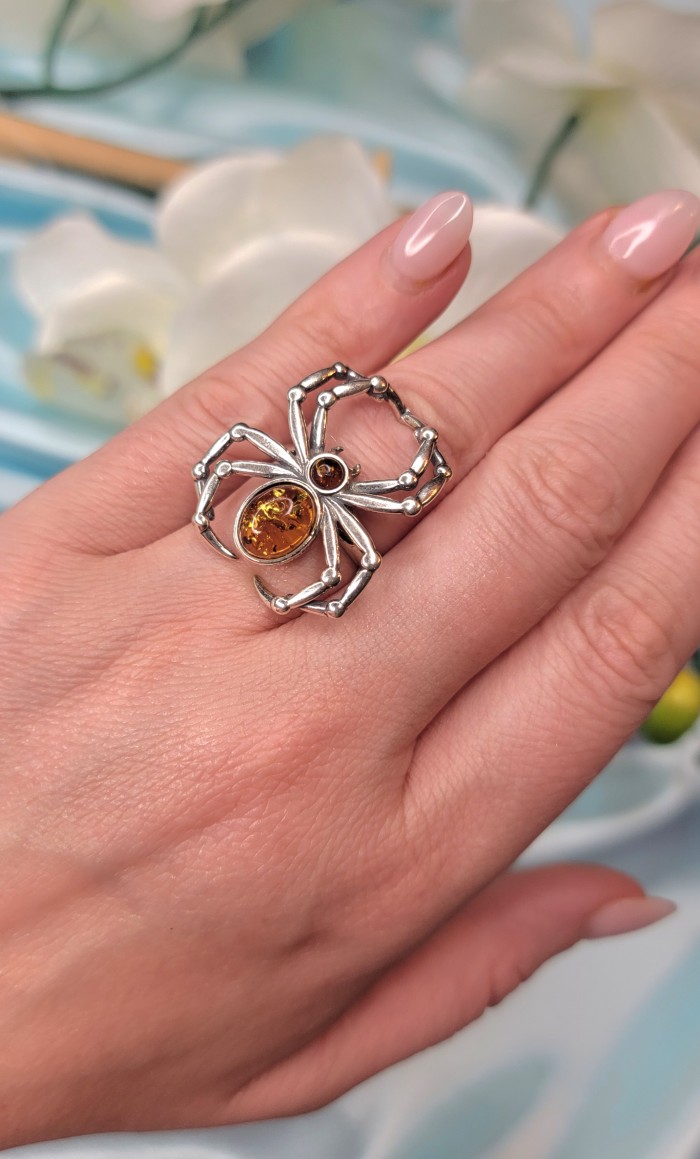 Golden Spider Authentic Baltic Amber .925 Sterling Silver handcrafted ring; s. 7 adjustable - Spider-shaped amber ring in sterling silver, worn on hand.