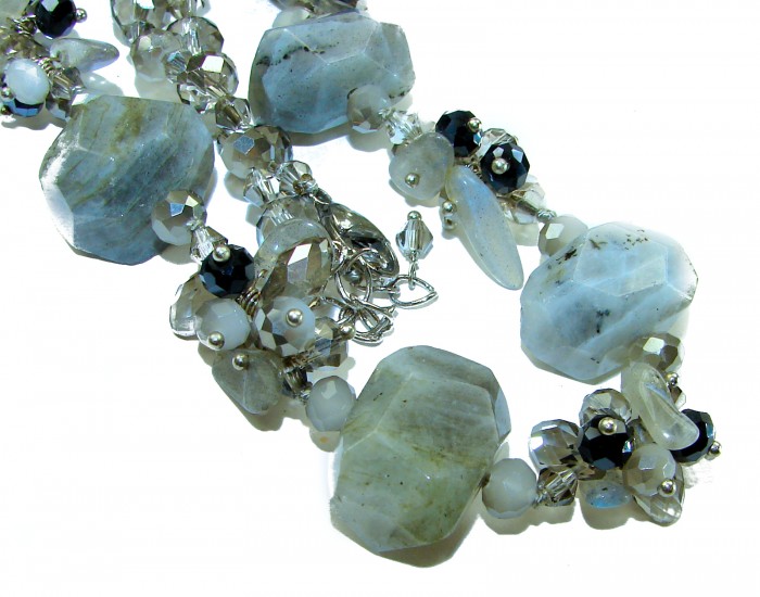 One of the kind great Tourmalinated Quartz Spinel .925 Sterling Silver necklace - Stone close-up of Tourmalinated Quartz Spinel .925 silver jewelry.