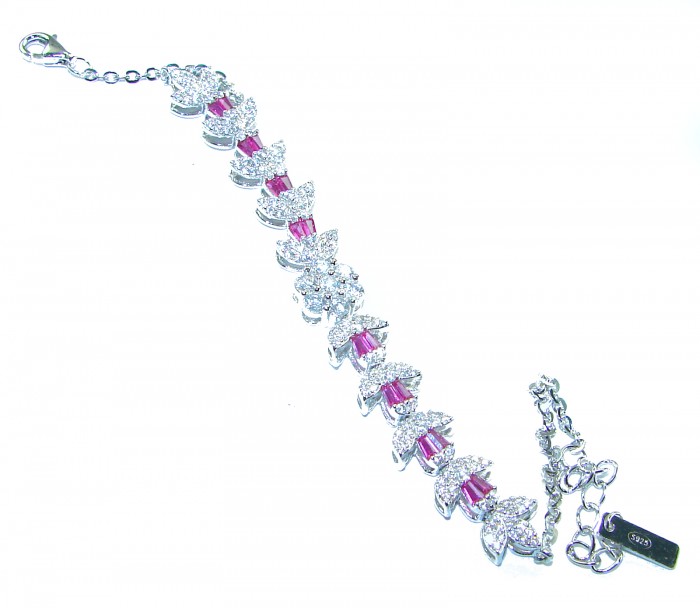 Art Deco - Luxurious natural 4.5 carat Ruby .925 Silver handcrafted bracelet - Art Deco ruby bracelet, top view, showing clasp and detailed stones.