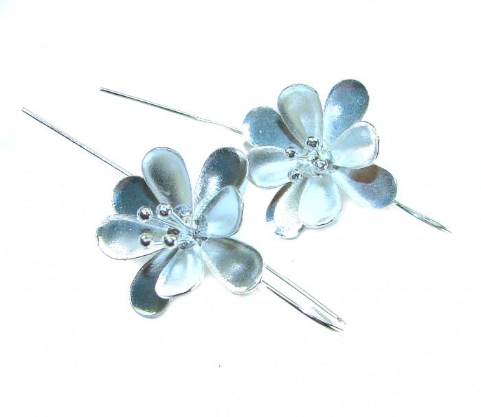 Silver Flowers Italy made .925 Sterling Silver Earrings - Close-up of silver flower earrings, front view, showing detail and shine.