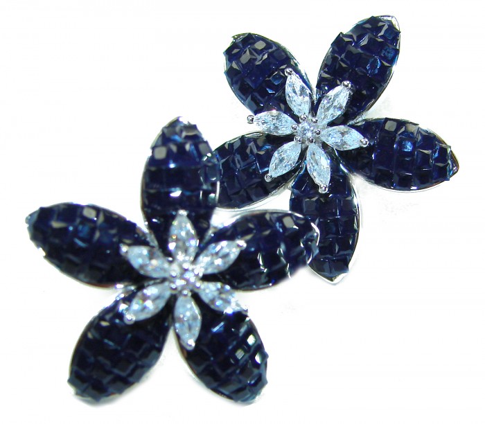 Incredible green Flowers genuine 10.5 CARAT Sapphire .925 Sterling Silver handcrafted Earrings - Close-up of flower-shaped sapphire earrings with diamond accents.