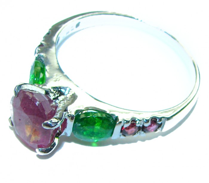 Gabriella 0.8 carat Ruby .925 Sterling Silver handcrafted Cocktail Ring s. 7 1/2 - Side view of Gabriella Ruby silver ring with green accents.