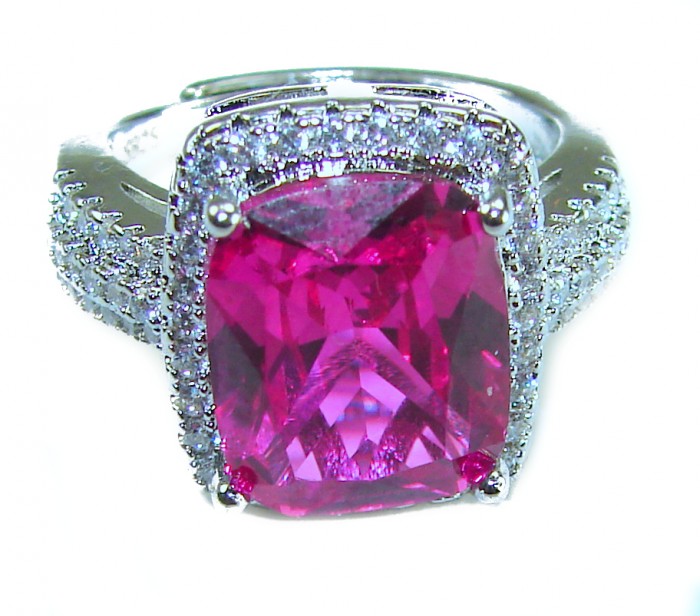 Blooming Beauty 8.8 carat baquette cut Pink Sapphire .925 Silver handcrafted Cocktail Ring s. 7 - Pink sapphire ring, close-up of stone and diamond encrusted band.
