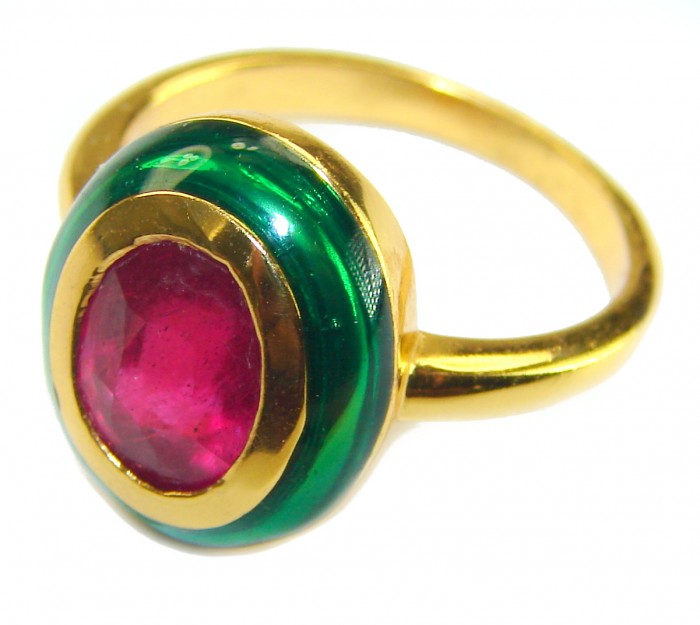 Spectacular Authentic 7.9 carat Ruby 22k Gold over .925 Sterling Silver handmade Cocktail Ring s. 8 - Close-up of 7.9 carat ruby ring in 22k gold over sterling silver