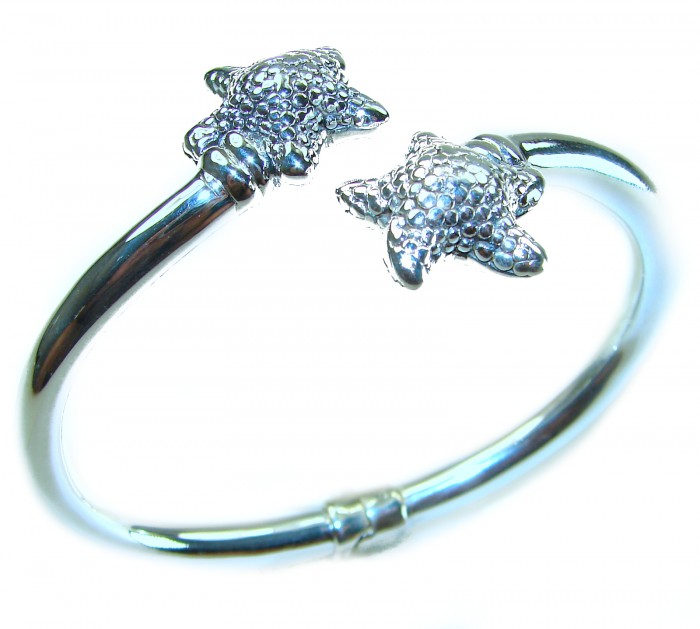 Seaside Italy made Starfish Bracelet in best quality .925 Sterling Silver - Silver starfish bracelet, side view, showcasing intricate details.