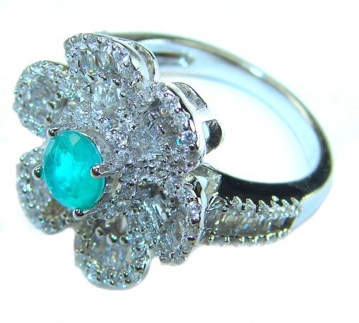 Royalty 2.2 carat round cut Emerald .925 Sterling Silver entirely handmade Statement ring; s. 6 - Emerald flower ring close-up, sterling silver band and diamond accents.