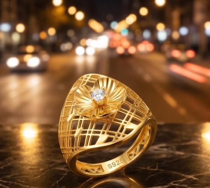 Dubai Style 0.7 CARAT White Topaz .925 Sterling Silver dipped in 22K Gold handmade ring size 8 - Close-up of a gold-tone ring with floral design and white topaz, S925 marking.