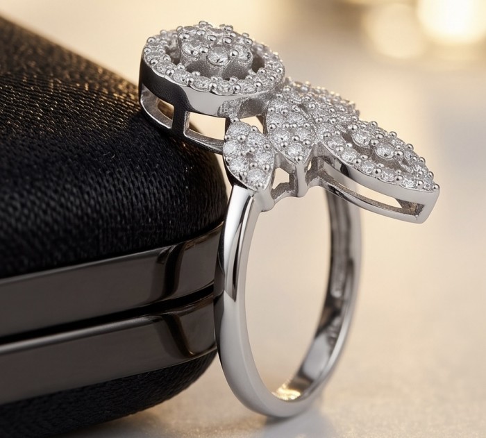 Romantica Precious Natural 4.2 carat White Topaz .925 Sterling Silver ring size 8 - Side view of Romantica sterling silver ring with white topaz detailing.