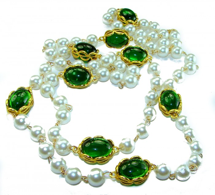 Incredible 48 inches long Freshwater Pearl 10K Gold over .925 Sterling Silver handmade Necklace - Long necklace with pearls and green stones in gold settings, top view.