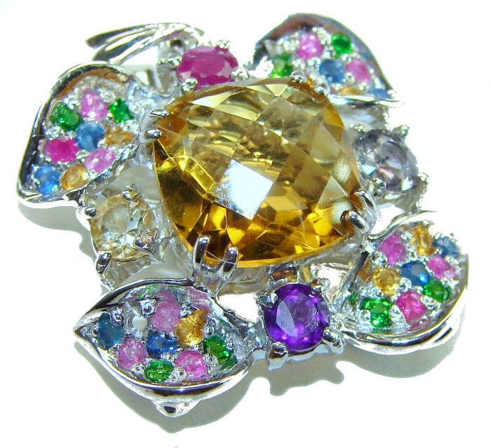 Luxury genuine 18.5 CARAT Champagne Topaz Peridot .925 Sterling Silver handmade Pendant - Close-up of multicolored gemstone brooch featuring champagne topaz.