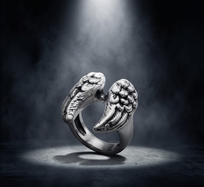 Angel's Wings Bali made .925 Sterling Silver handcrafted Ring s. 5 1/4 - Sterling silver ring with angel wings design, front view.