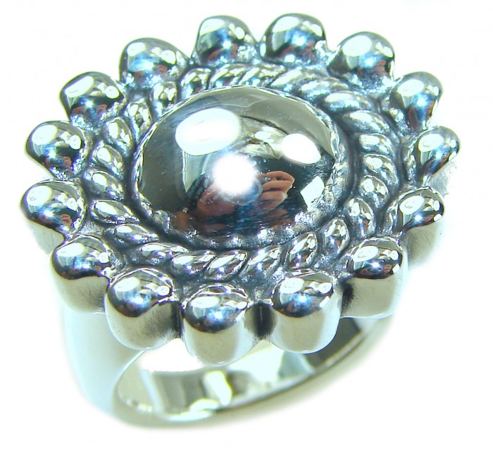 Precious Flower Bali made .925 Sterling Silver handcrafted Ring s. 8 - Close-up of Precious Flower Bali .925 Sterling Silver ring.
