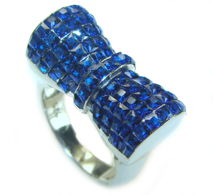 Endlessly Enchanting - 19.2 carat Authentic Sapphire .925 Sterling Silver handmade Statement Ring size 7 - Sapphire bow ring, side angle, 19.2 ct, .925 silver.