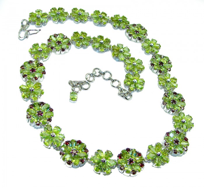 Mint Whisper - Great Masterpiece 252.2 carat genuine Peridot .925 Sterling Silver handmade Statement necklace - Green peridot necklace with silver accents, top view.