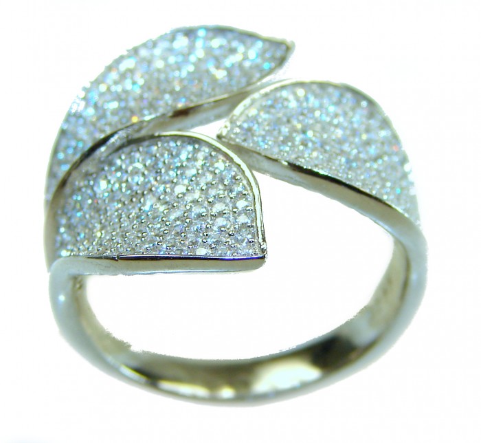 Luxurious 8.2 carat White Topaz .925 Sterling Silver handcrafted Ring s. 7 - White Topaz ring, sterling silver, leaf design, top view.