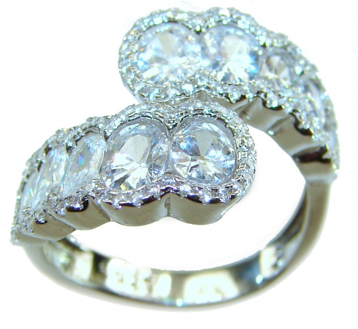 Precious 5.5 carat White Topaz .925 Sterling Silver ring size 7 1/4 - Close-up of a white topaz sterling silver ring with oval stones