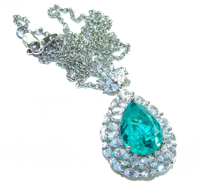 Brazilian's Briliance - Pear cut 14.5 carat Aquamarine .925 Sterling Silver handcrafted necklace - Close-up of pear-cut aquamarine necklace with diamond accents