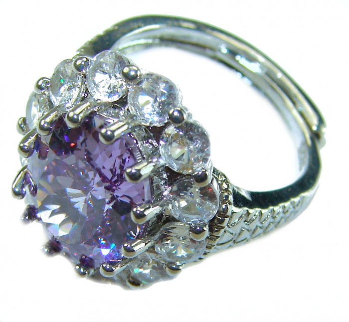 10.2 carat Amethyst .925 Sterling Silver Handcrafted Ring size 7 adjustable - Close-up of 10.2 carat Amethyst ring in .925 sterling silver