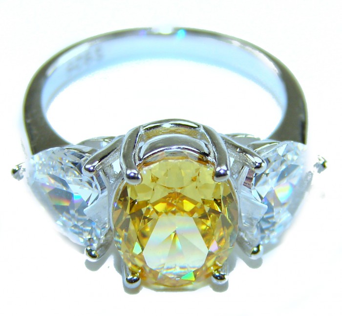 Oval cut 6.2 carat yellow Sapphire .925 Sterling Silver brilliantly handcrafted ring s. 6 - Oval yellow sapphire ring in sterling silver, top view close-up.