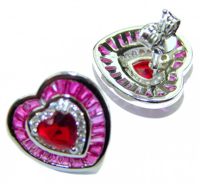 Art deco - My Sweet Heart Natural 2.8 carat Mozambique Garnet .925 Sterling Silver Handcrafted Earrings - Heart-shaped earrings with red stones, front and back view.