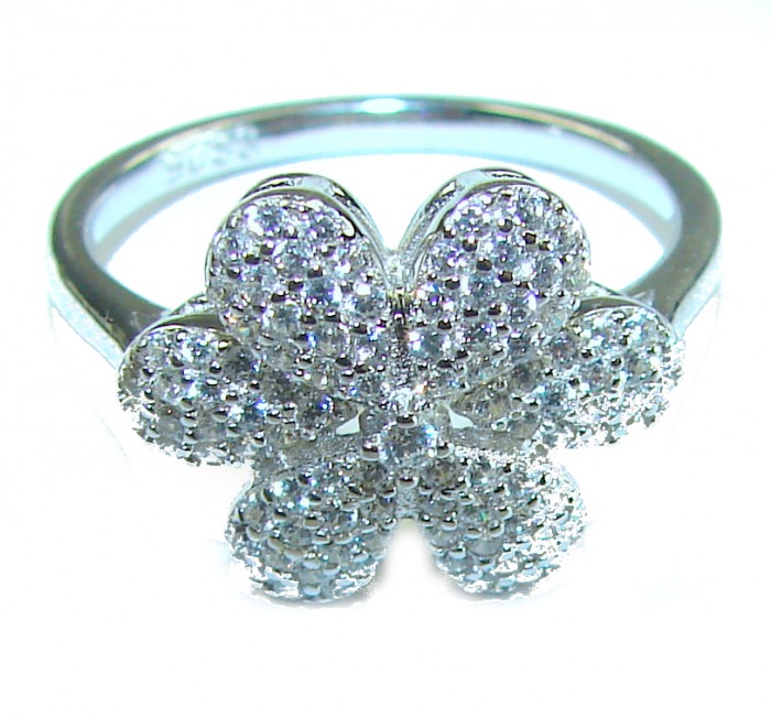 6.8 carat White Topaz .925 Sterling Silver brilliantly handcrafted ring s. 7 1/4 - Top view of flower-shaped white topaz sterling silver ring.