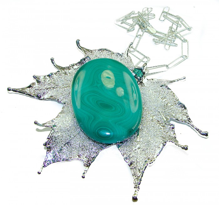 Real Leaf dipped in real SILVER 38.5 carat Malachite .925 Sterling Silver handcrafted Necklace - Silver-dipped leaf pendant with malachite stone, top view.