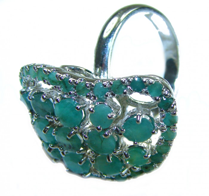 Tiffany- 25.5 ctw Colombian Emerald .925 Sterling Silver handcrafted Statement Ring size 7 - Emerald ring close-up; silver setting with multiple stones visible